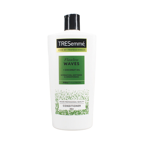 TRESemmé Flawless Waves Coconut Oil Conditioner 685ml in UK